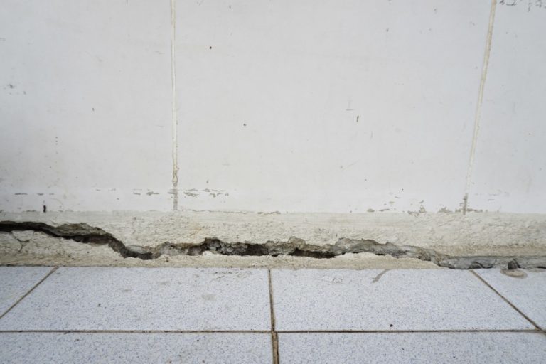 foundation cracks