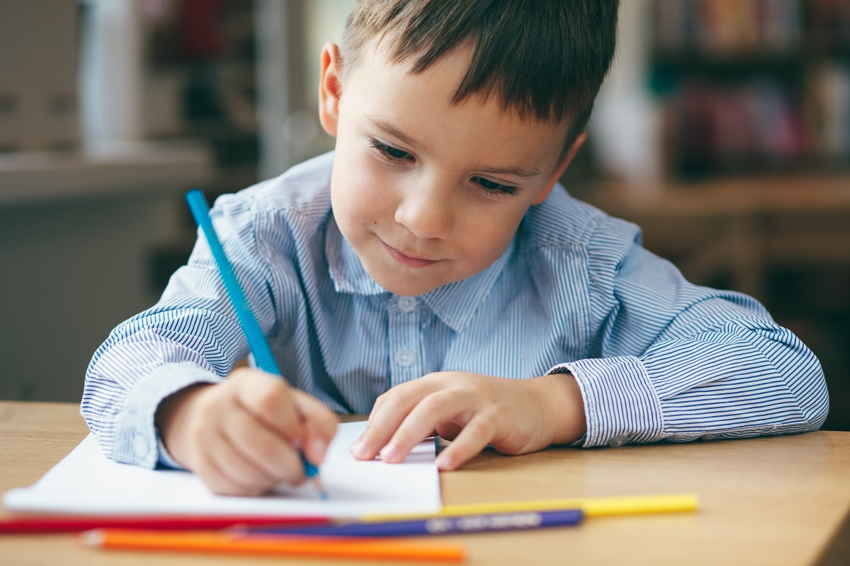 kid studying